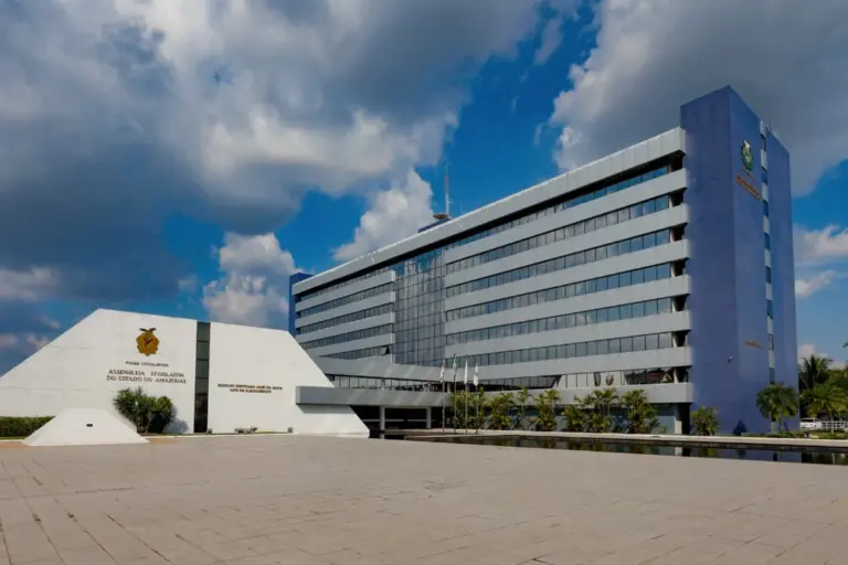 Concurso ALEAM 2025: edital para Procurador é publicado com salário inicial de R$ 30,1 mil