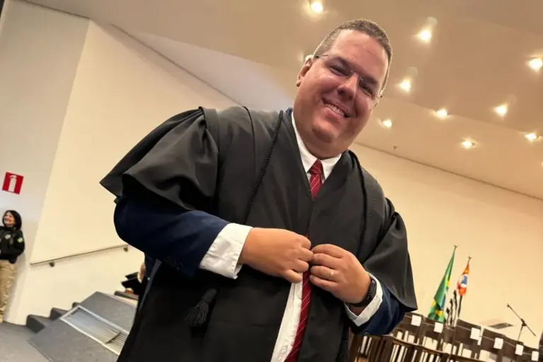 Juiz com TEA e TDAH conta como foi sua preparação para a magistratura