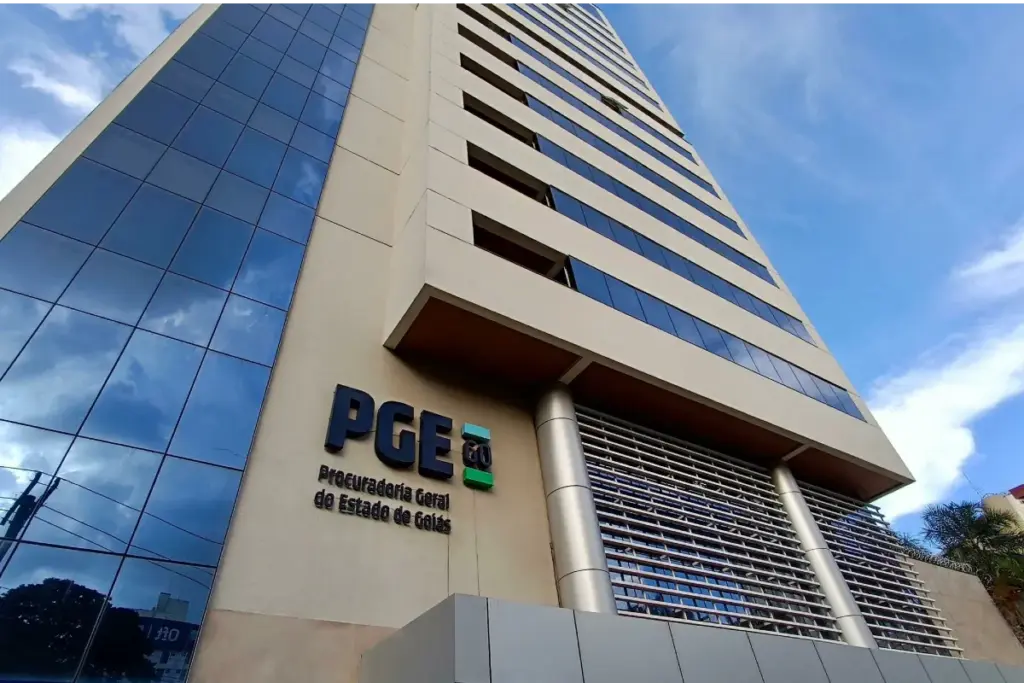 Fachada da Procuradoria-Geral do Estado de Goiás (PGE GO)