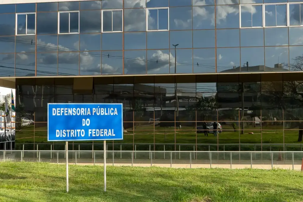 Fachada da DPDF