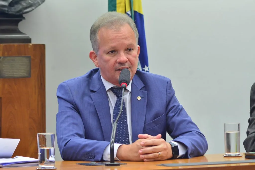 Deputado André Figueiredo (PDT-CE)