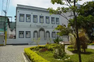 Concurso ISS Angra dos Reis: provas aplicadas; gabaritos divulgados e recursos até 3 de junho