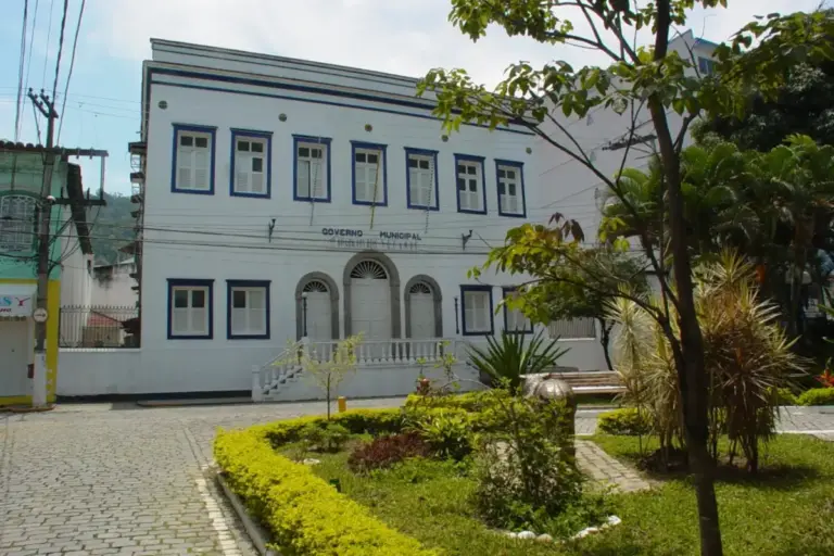 Concurso ISS Angra dos Reis: provas aplicadas; gabaritos divulgados e recursos até 3 de junho