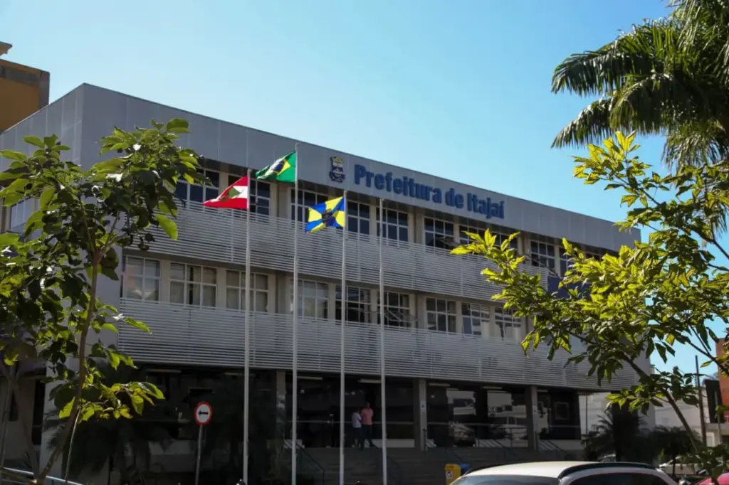Fachada da Prefeitura de Itajaí