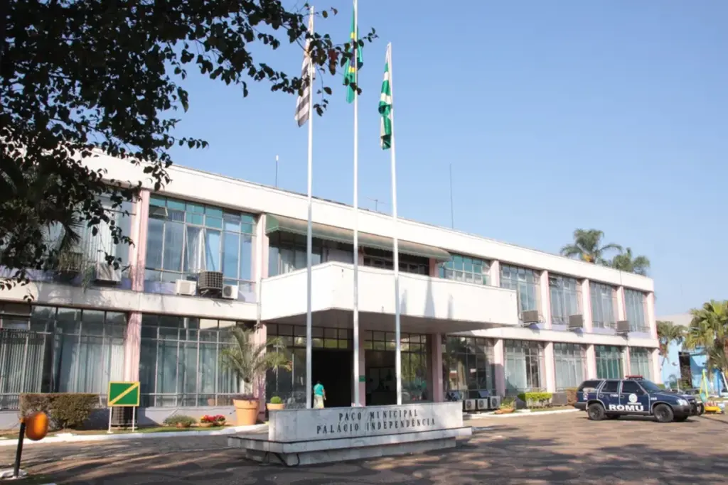 Fachada da Prefeitura de Valinhos, em São Paulo,.