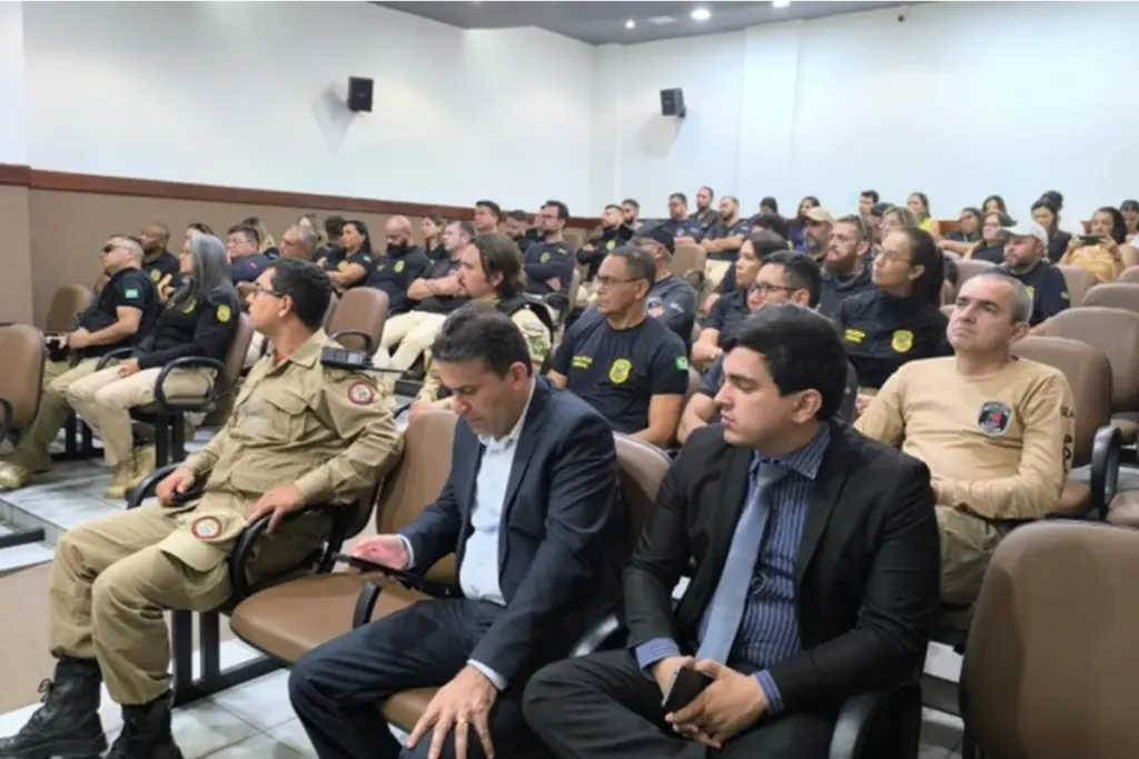 Policiais penais da Paraíba em uma reunião