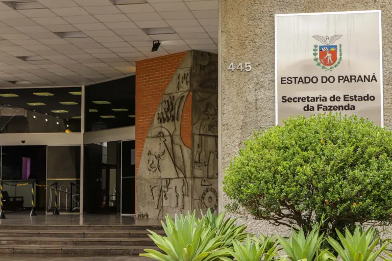 Concurso SEFA PR: governo autoriza criação de mais 40 vagas para Agente Fazendário