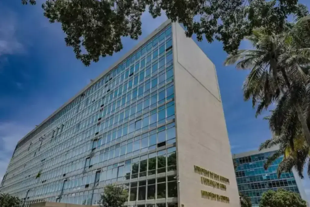 Fachada do Ministério da Gestão e da Inovação em Serviços Públicos (MGI)