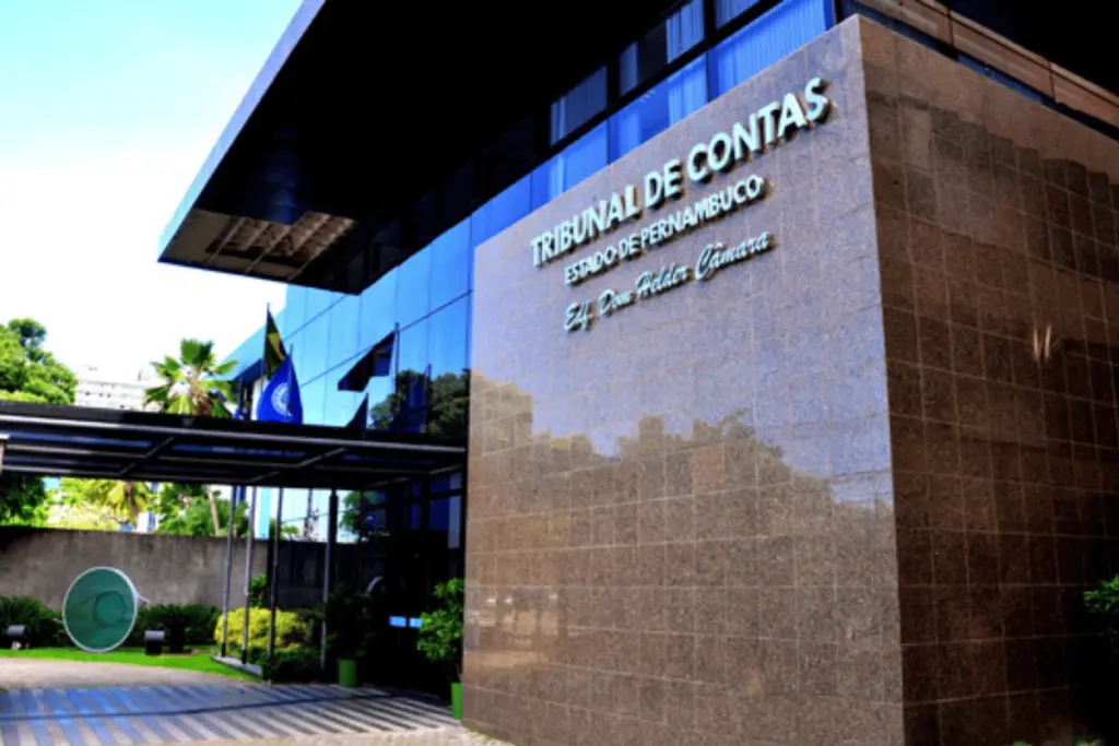 Fachada TCE PE