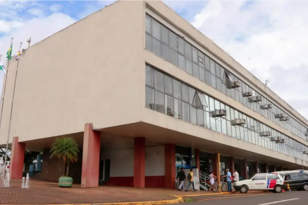 Fachada da Procuradoria-Geral do Município de Apucarana, no Paraná