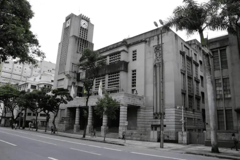 Concurso ISS BH 2026: comissão formada para Analista Fazendário; edital previsto para 2026