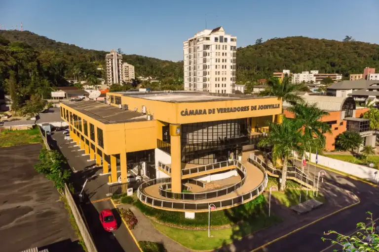 Concurso Procurador Câmara de Joinville SC: inscrições abertas; 1 vaga imediata e iniciais de R$ 9,8 mil
