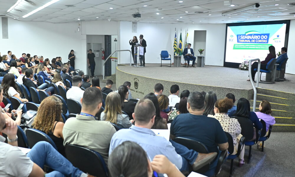 1º Seminário do Tribunal de Contas sobre Governança, Gestão Estratégica e Controle Externo das Folhas de Pagamento dos Servidores Públicos Ativos e Inativos