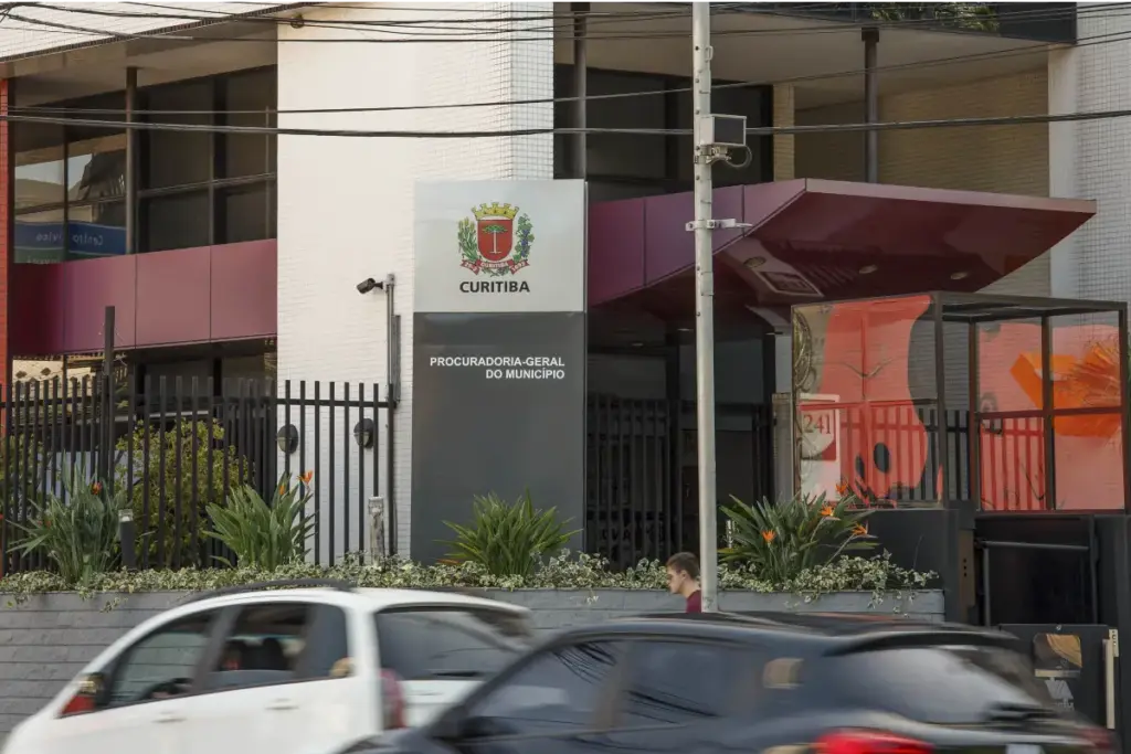 Fachada da Procuradoria-Geral do Município (PGM Curitiba)