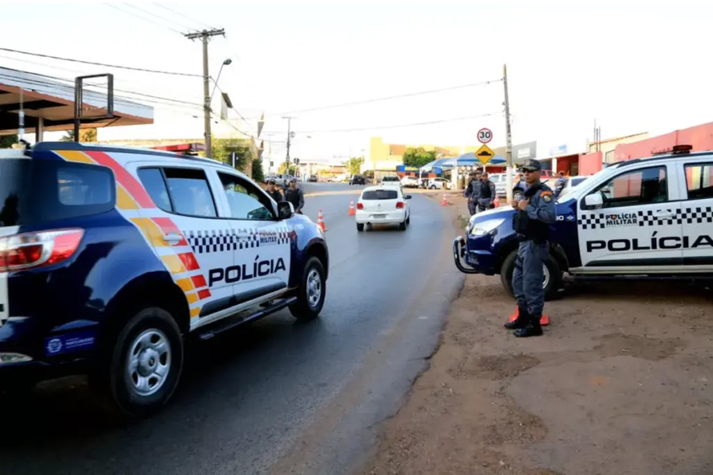 Viaturas e policiais militares de Mato Grosso