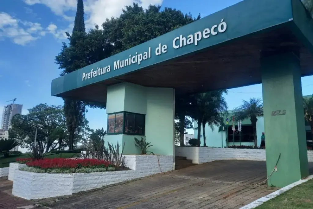 Fachada da Prefeitura de Chapecó, em Santa Catarina